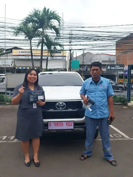 sales toyota tangerang