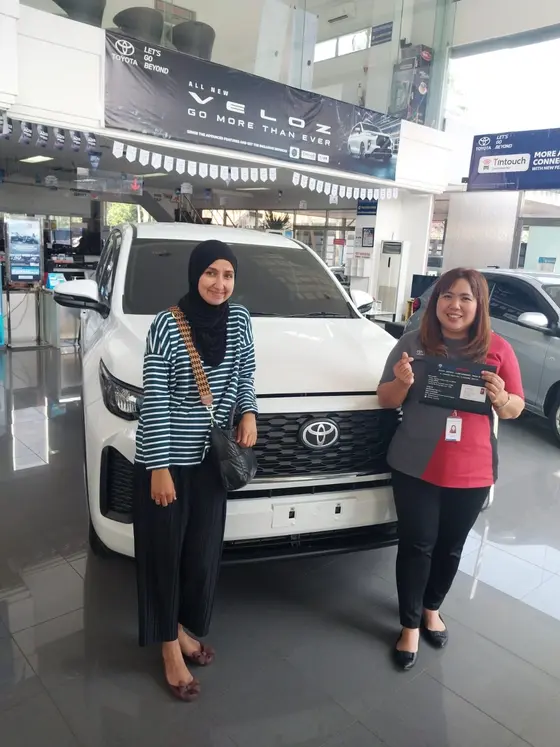 sales toyota bsd tangerang